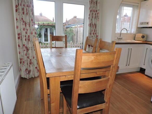 DINING ROOM 1