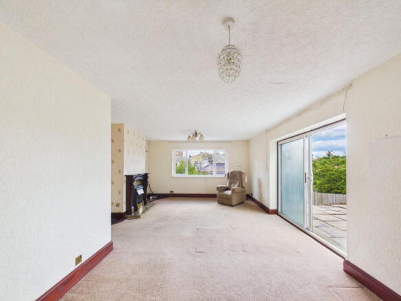 4 bed Detached for sale Image 4