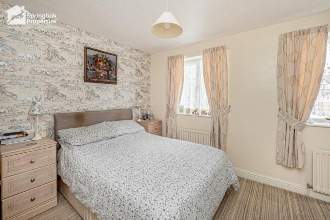 2 bed Semi-Detached for sale Image 9