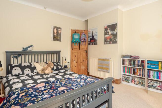 3 bed Terraced for sale Image 10