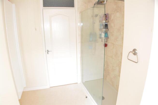 Bathroom Second Pict