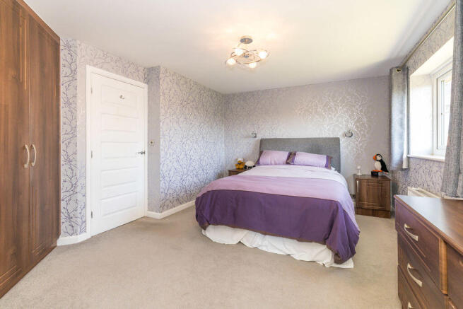 3 bed Semi-Detached for sale Image 12