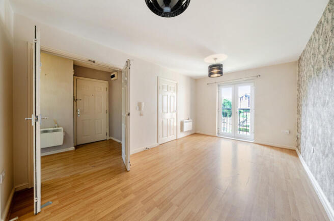 2 bed Flat for sale Image 9