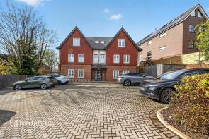 Flat 1, 1a Aston House, West Hill, South Croydon CR2 0SB