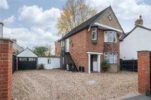 39b, Green Lane, Addlestone KT15 2TX