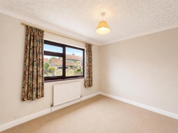 3 bed Detached Bungalow for sale Image 9