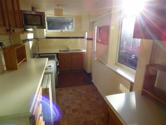 Kitchen: