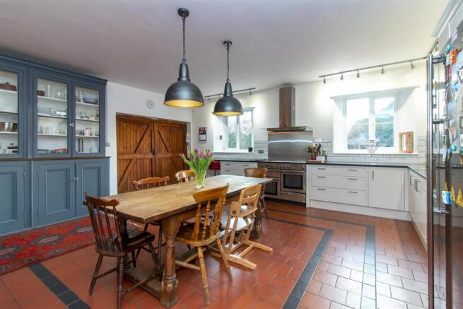 Kitchen / Breakfast Room