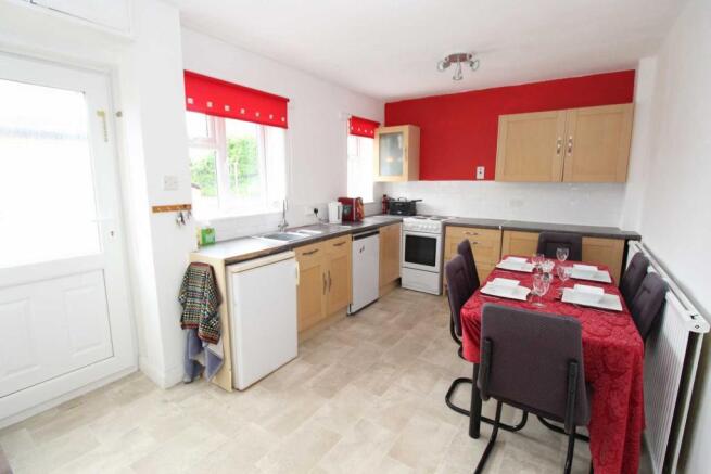 Kitchen dining room