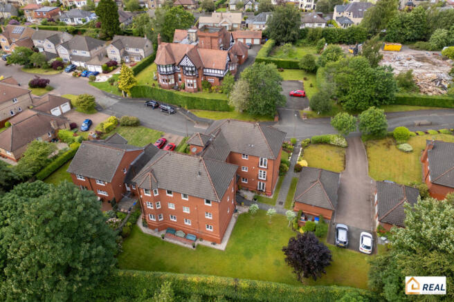 Stunning Top Floor Apartment in One of Stirling's