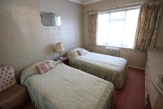 BEDROOM 2