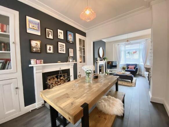 Lounge/Dining Room