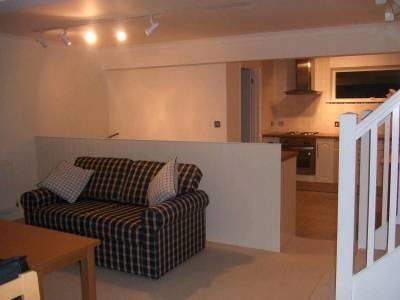 Open plan to kitchen
