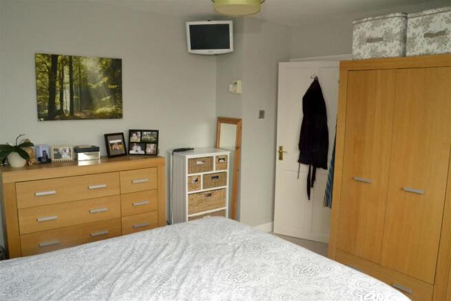 8 Bedroom 1-2.JPG