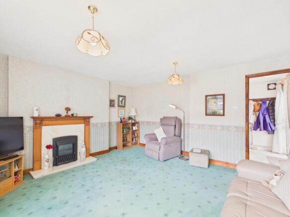 2 bed Semi-Detached for sale Image 5
