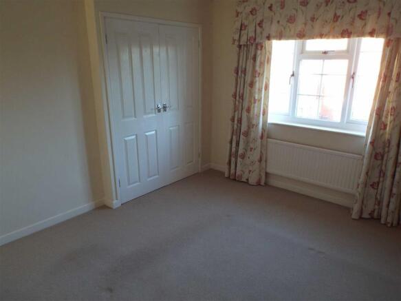 BEDROOM 1: