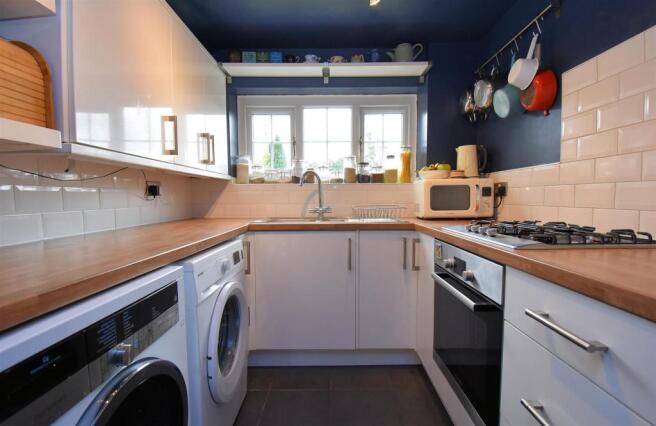 KITCHEN.jpg