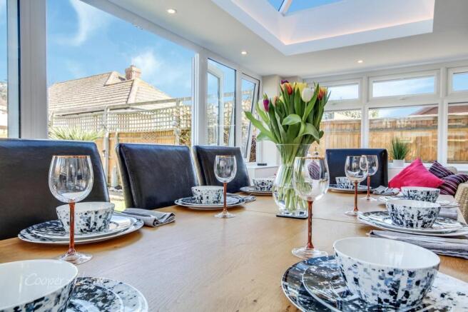 Conservatory/Dining