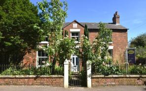Yew Tree House, Bearstone Road, Market Drayton TF9 4AP