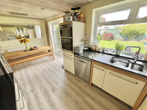 Kitchen Aspect 4.jpg