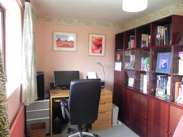 Photo 10
