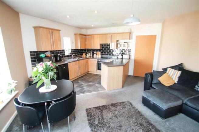 Lounge diner kitchen