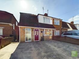 21, Meadowcroft Road, Reading RG2 8RJ
