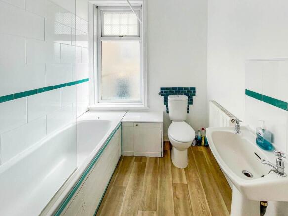 2 bed Terraced for sale Image 8