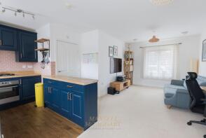 7, Martindale House, Cornwell Avenue, Forge Wood, Crawley RH10 3FE