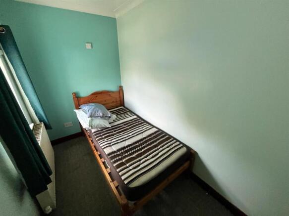 2 bed Terraced for sale Image 11