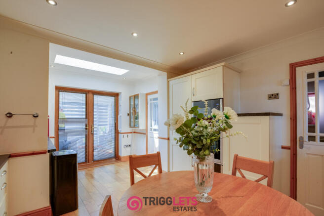 2 bed Semi-Detached for sale Image 10