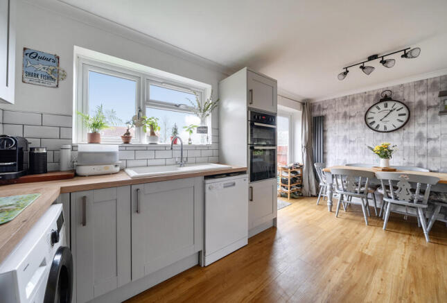 1417196-12-6995ea...