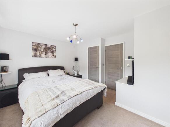 3 bed Detached for sale Image 6