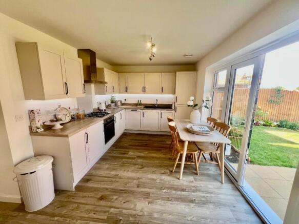 Kitchen/Dining Room