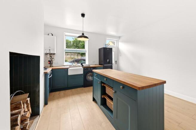 2 bed Terraced for sale Image 4