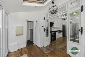 4a, Essex Road, London E10 6HP