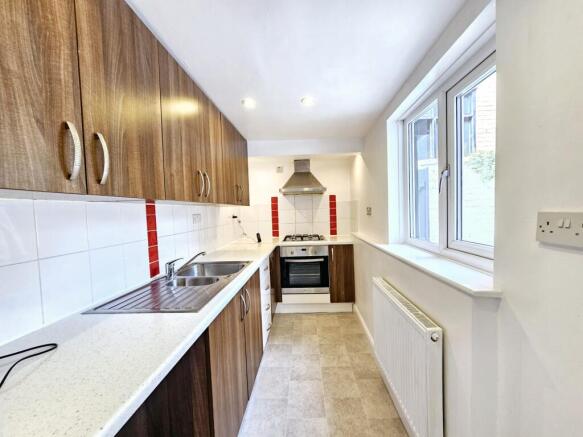 3 bed Terraced for sale Image 4