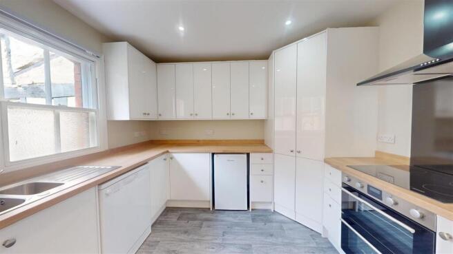 High Street, 46a Kitchen.jpg