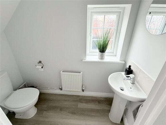 3 bed Semi-Detached for sale Image 10