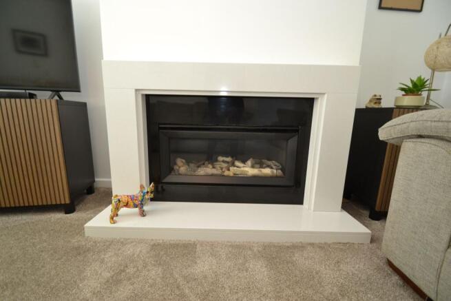 3 bed Semi-Detached for sale Image 5