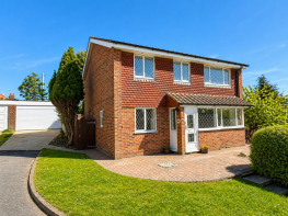 25, Rustic Close, Peacehaven BN10 7SB