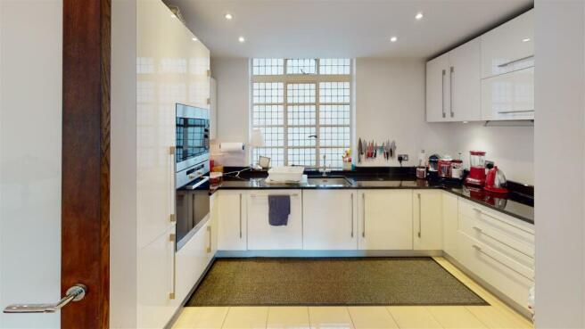 15-Portman-Square-London-W1H-Kitchen.jpg