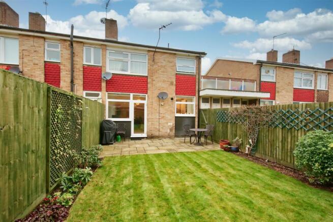 74_summerley_street_gdn-alt.jpg