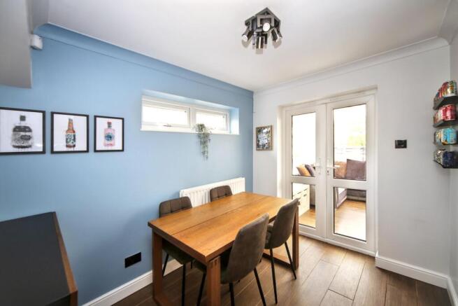 3 bed Detached for sale Image 11