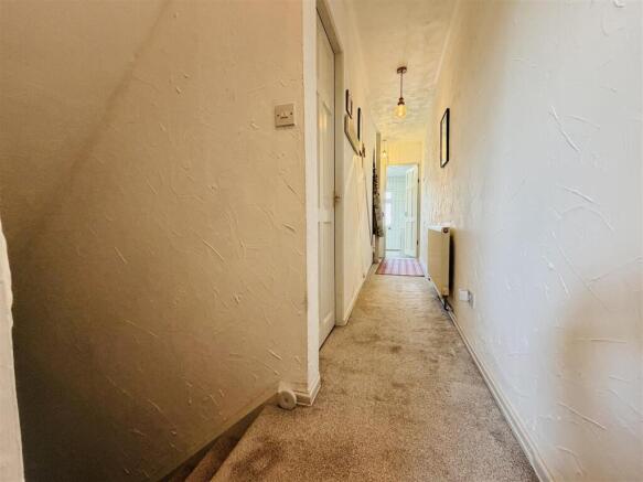 3 bed Terraced for sale Image 12