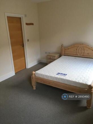 Middle Front Bedroom