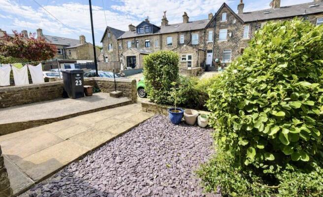 3 bed Terraced for sale Image 9