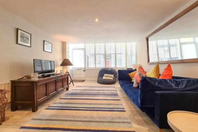 Lounge / Dining Room