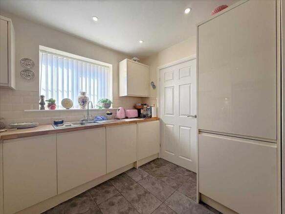 3 bed Detached for sale Image 7