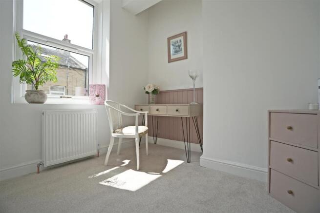3 bed Terraced for sale Image 10